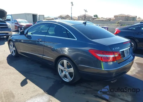 2013 Mercedes-Benz E 350 z USA, uszkodzony, nr VIN WDDKJ5KB4DF218047